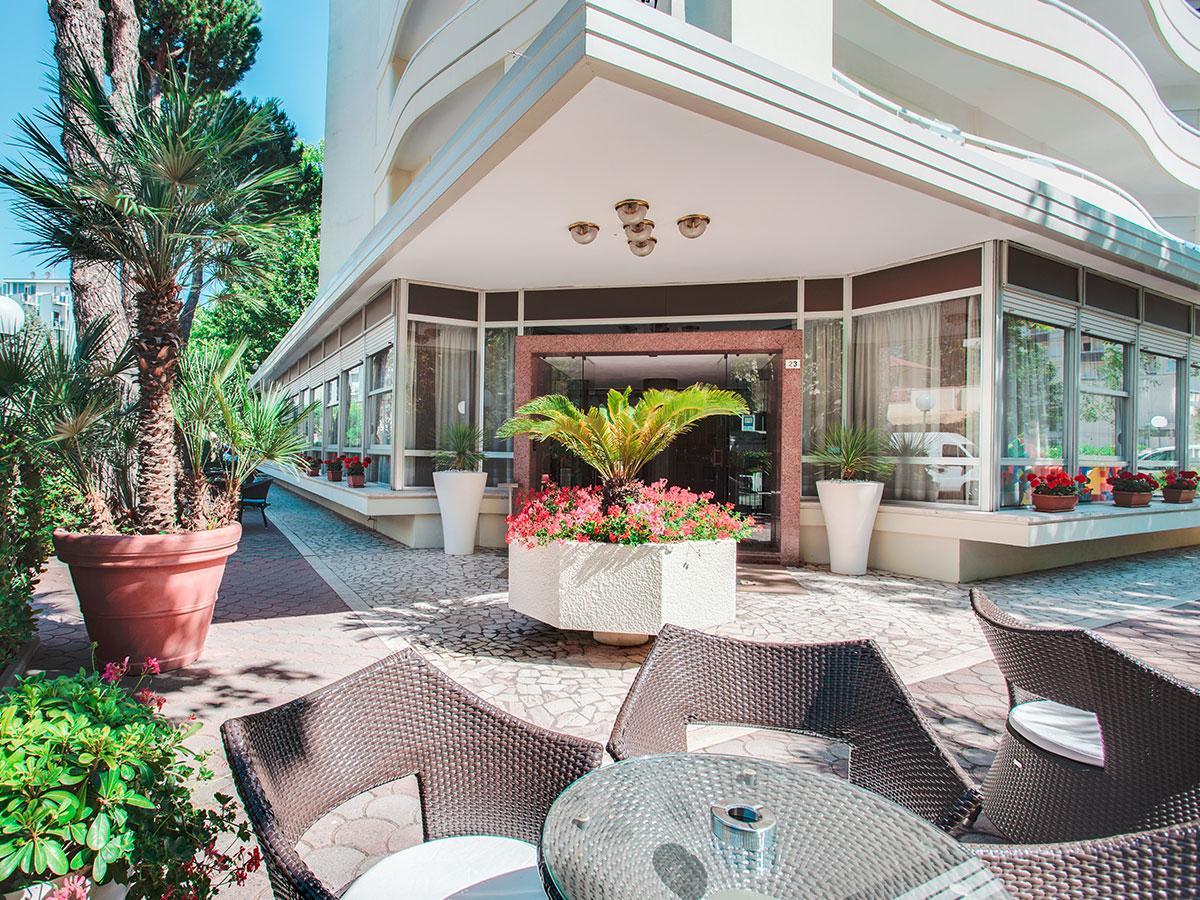 Hotel Caravelle 切塞纳蒂科 外观 照片